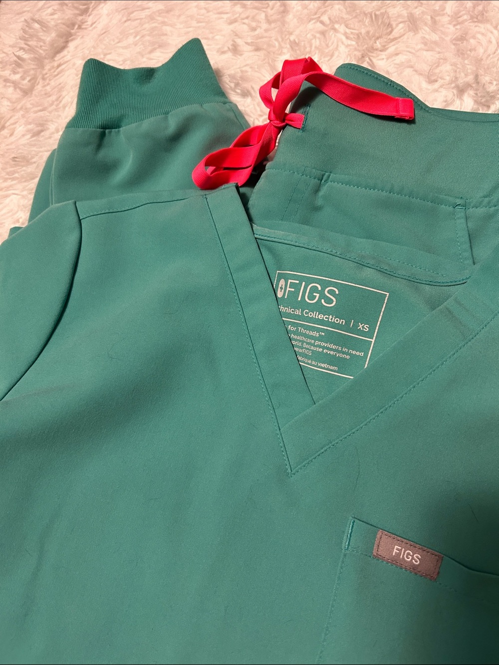 FIGS Surgical Green Scrub set with Pink Tie Accent